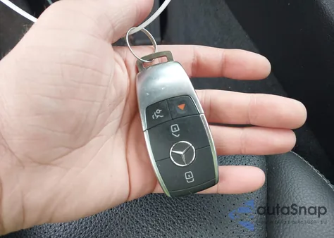 2019 Mercedes-Benz C 300 from USA, damaged, VIN WDDWF8DB0KR463778